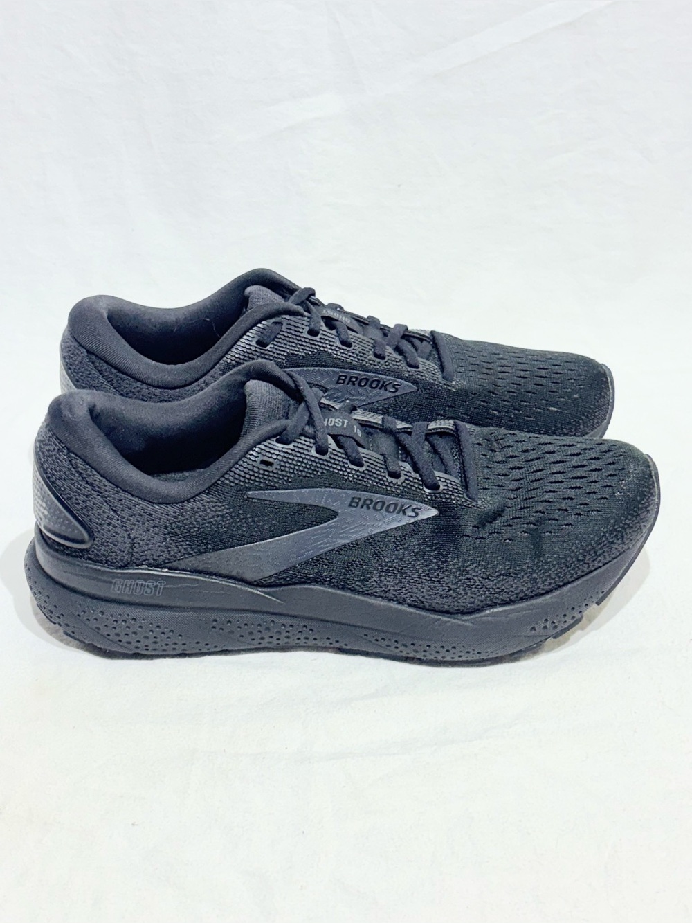 Brooks Sneakers Womens 10 B Ghost 16 Black Running Athletic Shoes 1204071B020